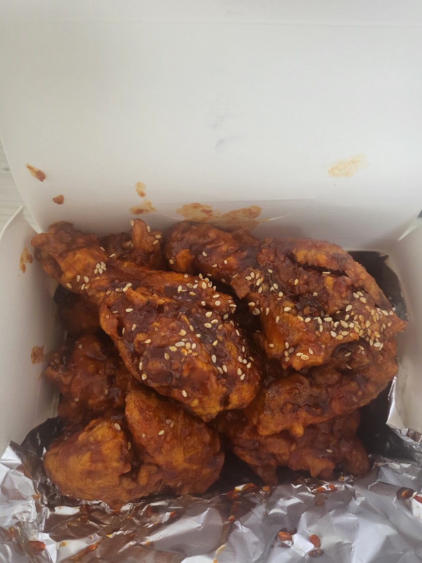 프렌차이즈 치킨집이 닫아서 동네치킨시켰네여(0)