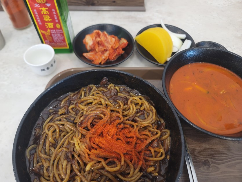 아따 한병 조지니까 딱좋네요(0)