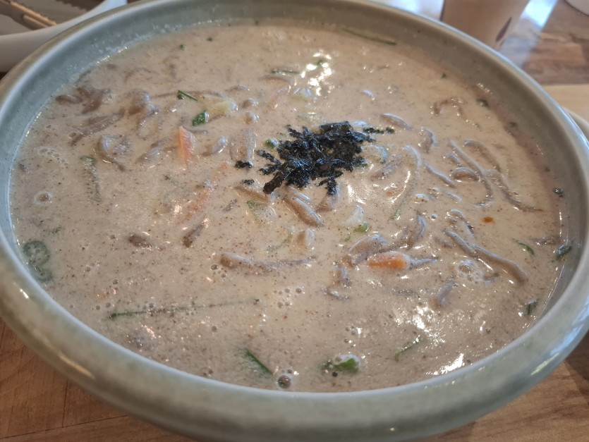 아까 저녁먹은건데 진짜 마싯어서!!(0)