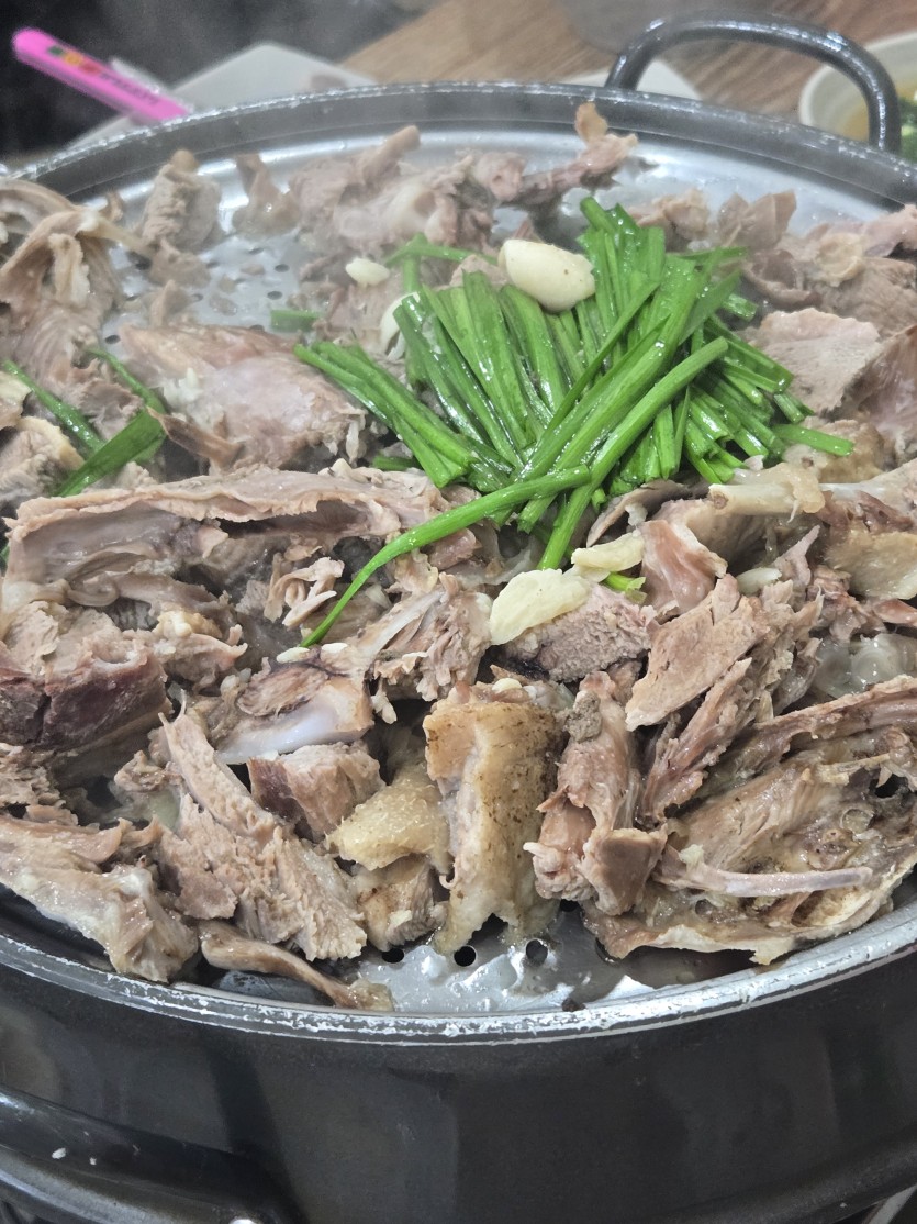 아우는 폭식 시작합니다(0)