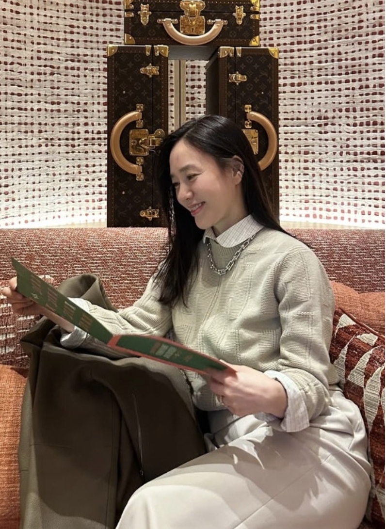 커피한잔 내려서 착석입니다(0)