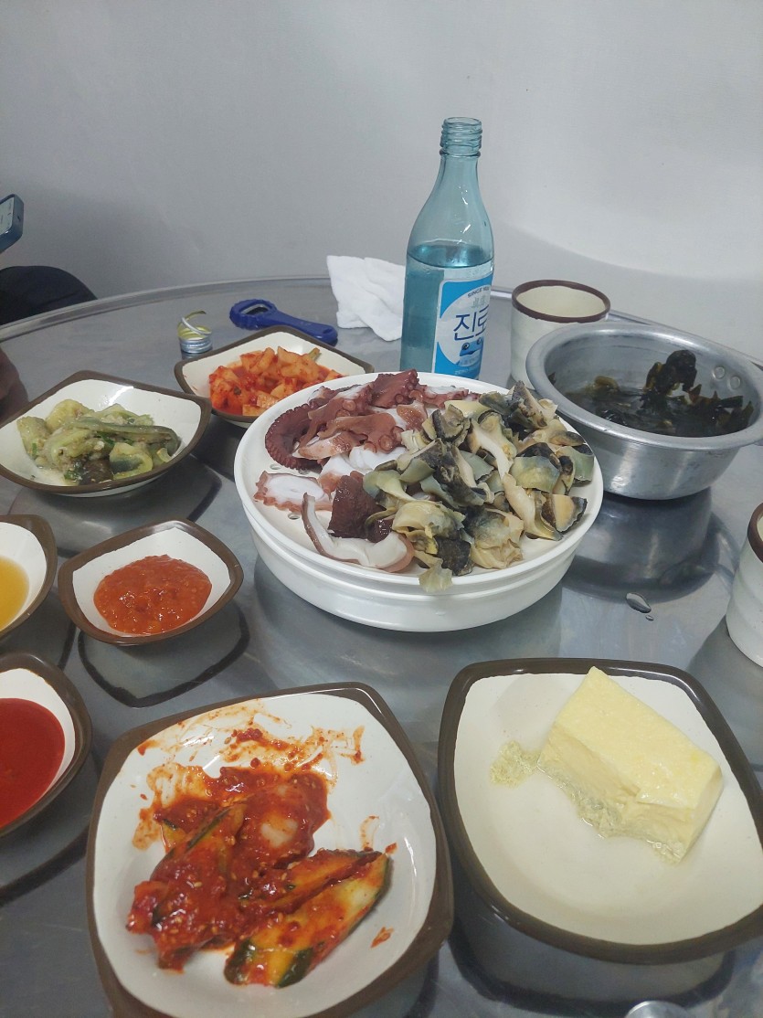 문어 소라 안주시켰습니다(0)