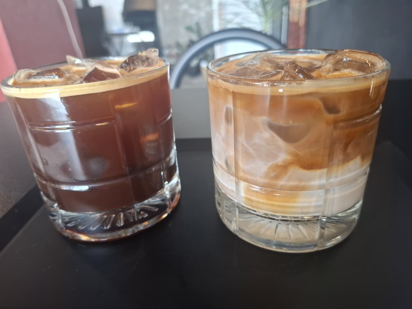 커피숍에 피난왔습니다(0)