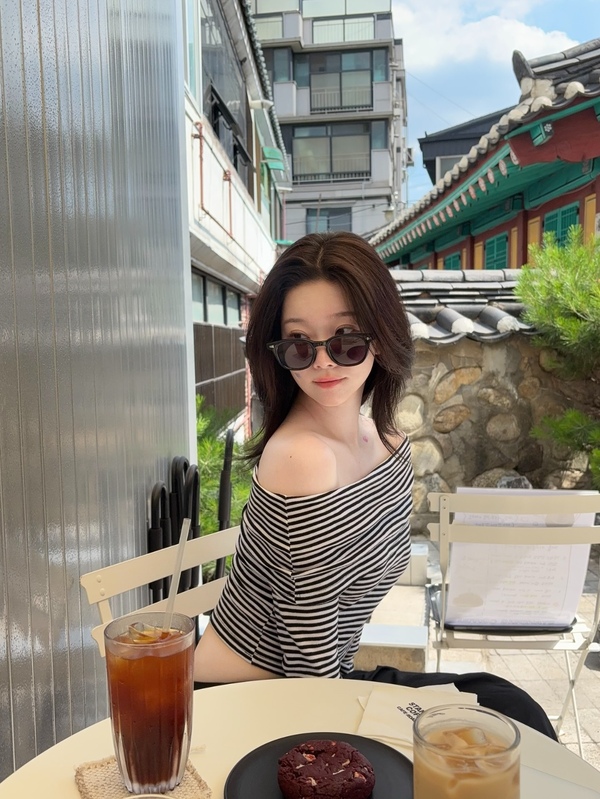 모닝커피 조져보겠습니다(0)