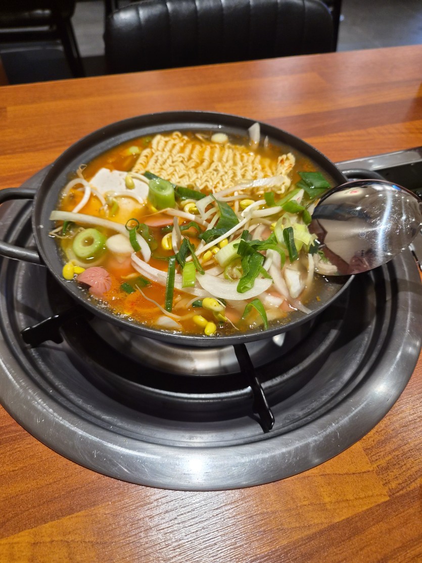부대찌게 먹으러왓읍니다(0)