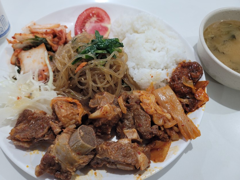 아따 오늘 함바집 메뉴 좋네요(0)