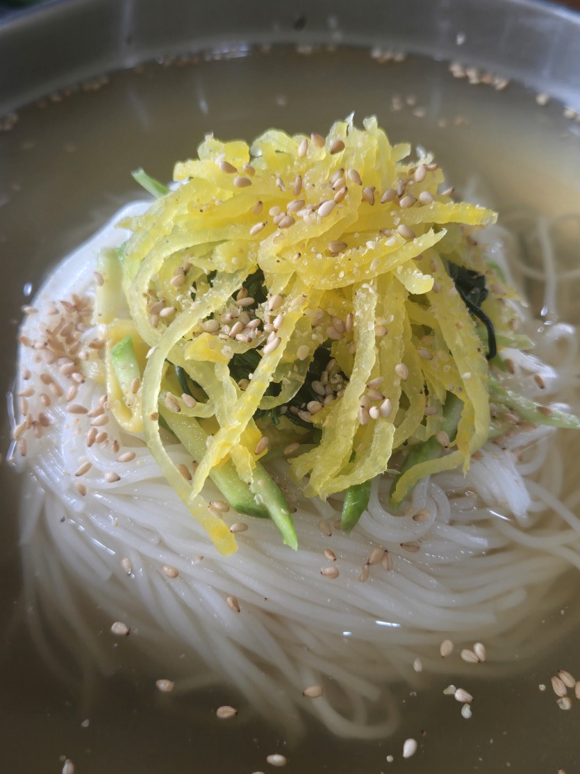 아우는 핵폭식중입니다(0)