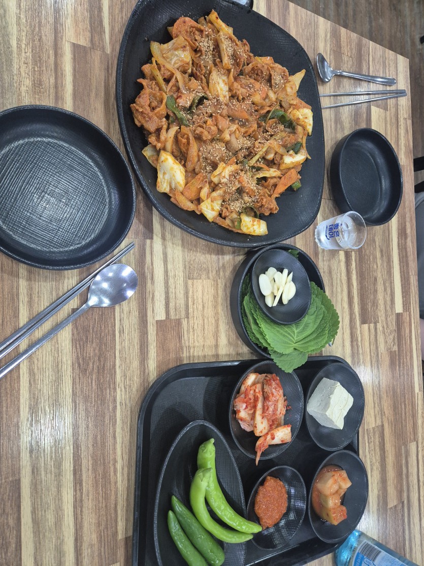 두루치기에 한잔합니다(0)