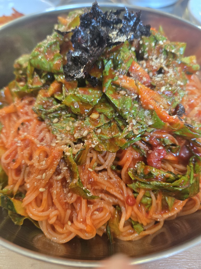 아우는 거칠게 먹을 예정입니다(0)