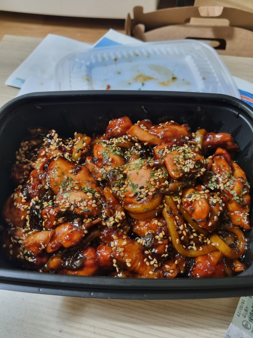 야식 도착!!!! 땟깔 미쳣습니다(0)