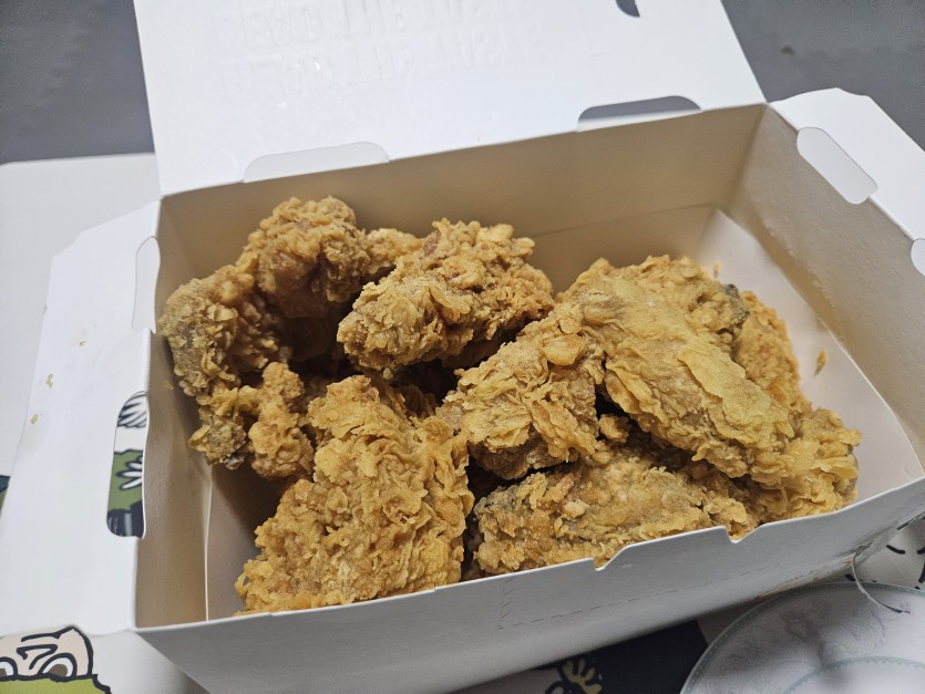 오클저녁은 치킨이닷 ㅅㅅㅅㅅ(0)