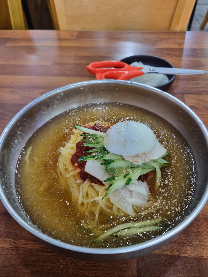 역시 여름엔 밀면입니다(0)