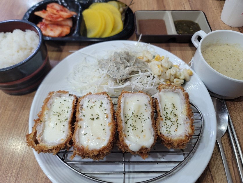 윽.. 입천장 다까졌습니달(0)