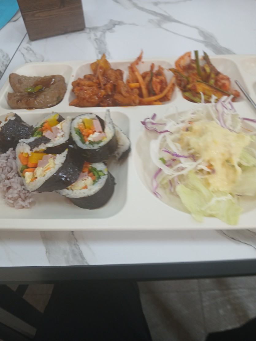식사 마치고 왓네요(0)