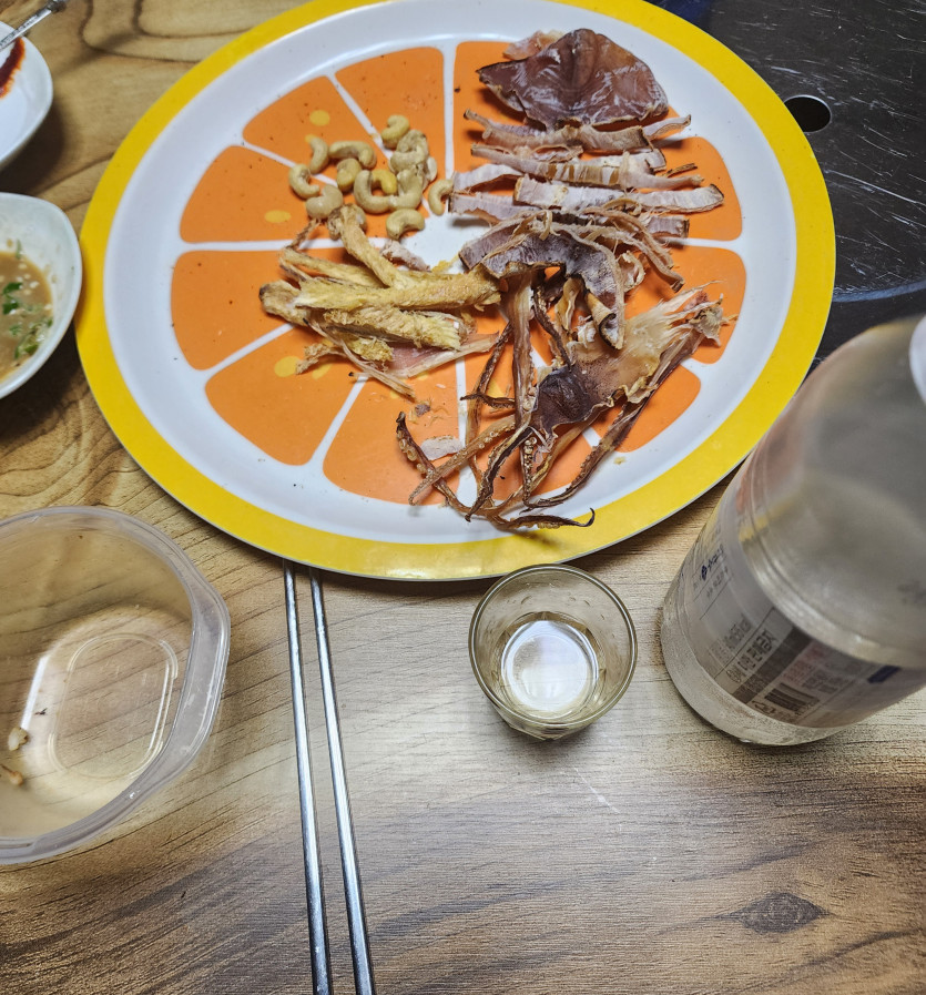 쇠주엔  오징어 ㅋ(0)