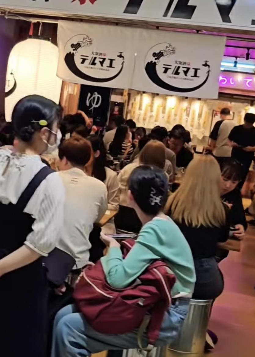 일본 현지인만 술마시러 가는  "오사카 제 3빌딩"(7)
